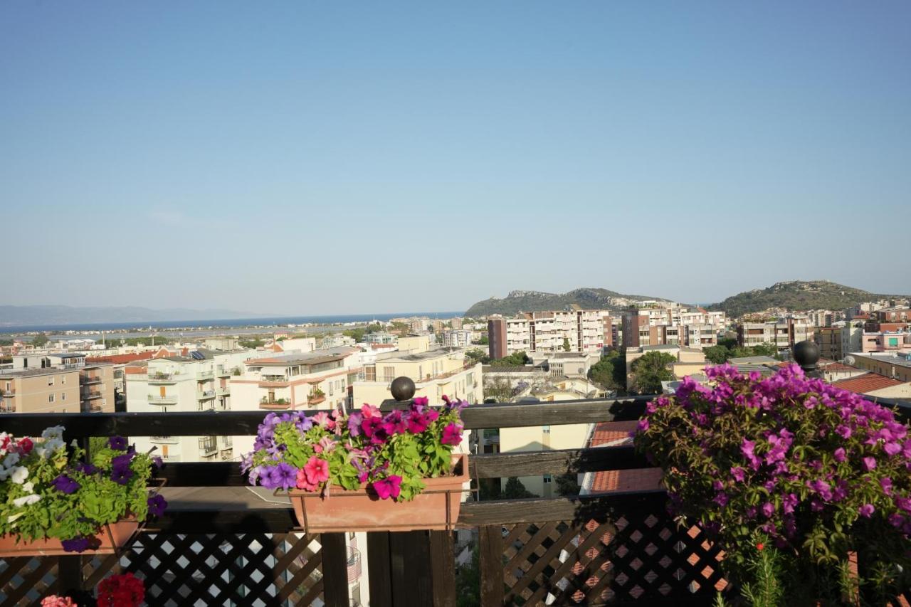 Prestigioso Attico Panoramico Cagliari Villa Ngoại thất bức ảnh