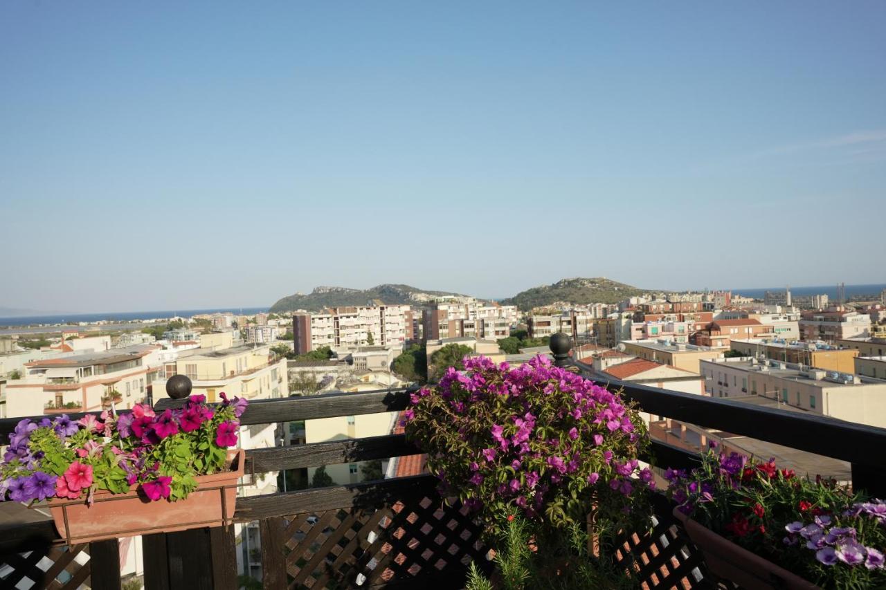 Prestigioso Attico Panoramico Cagliari Villa Ngoại thất bức ảnh