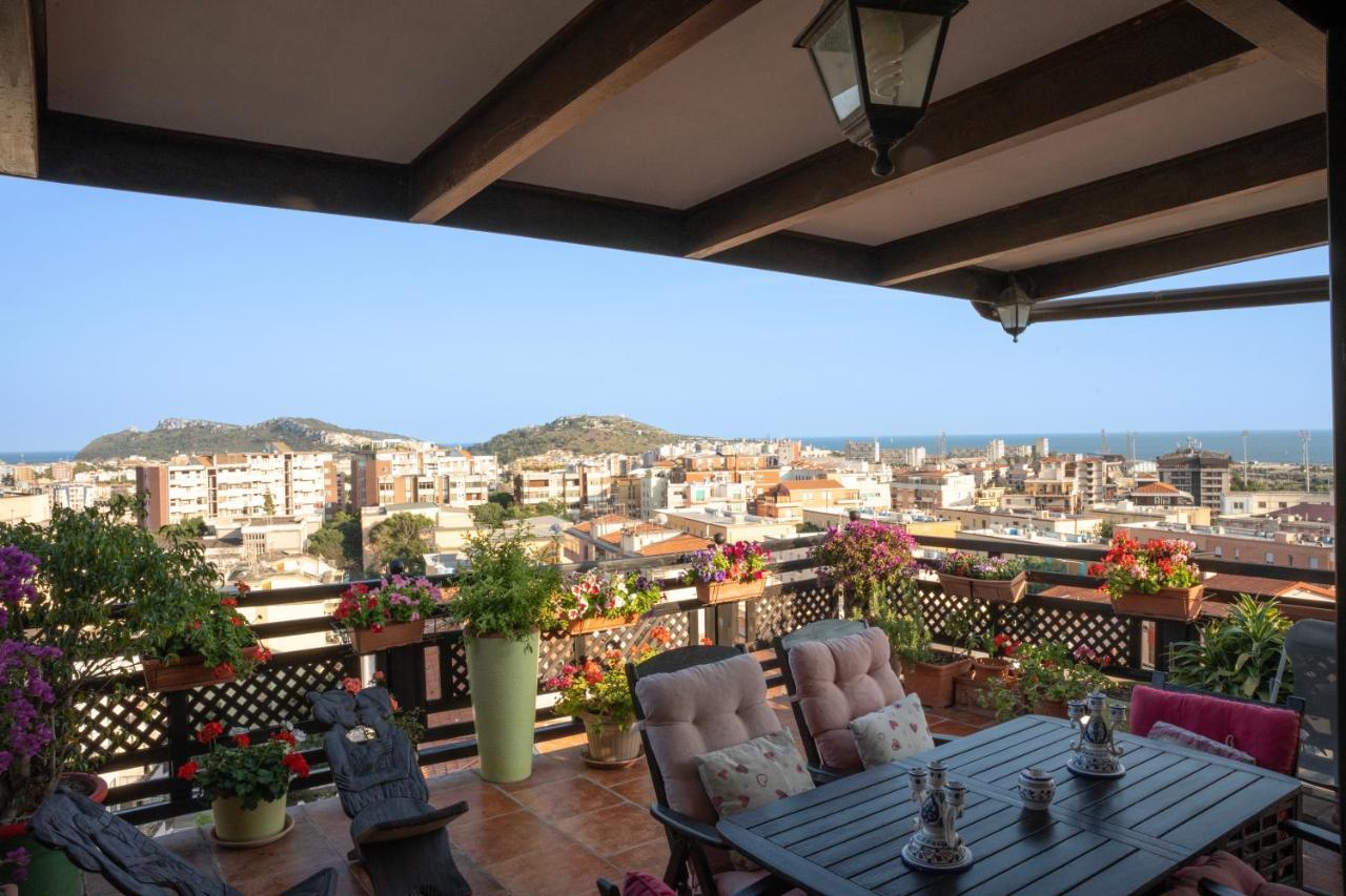 Prestigioso Attico Panoramico Cagliari Villa Ngoại thất bức ảnh
